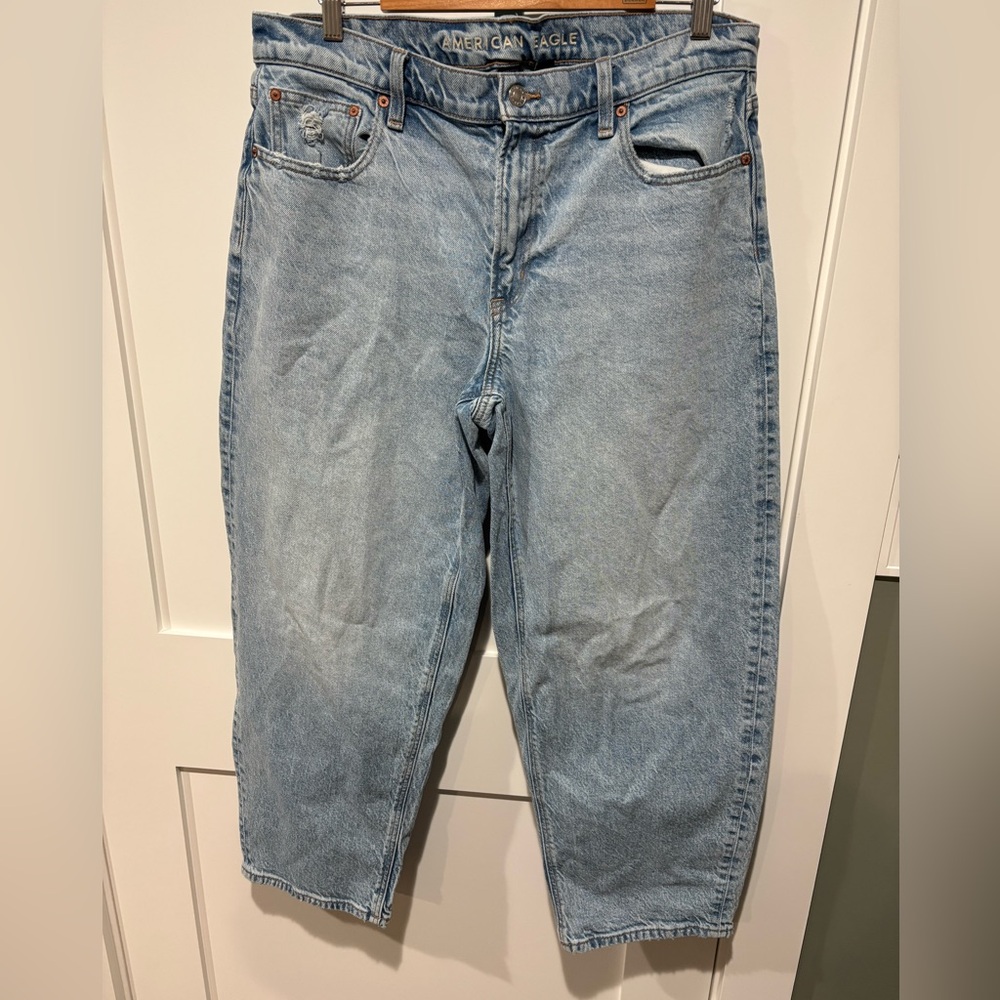 American Eagle Barrel Jeans Womens 12 Light Wash High Rise Stretch Denim